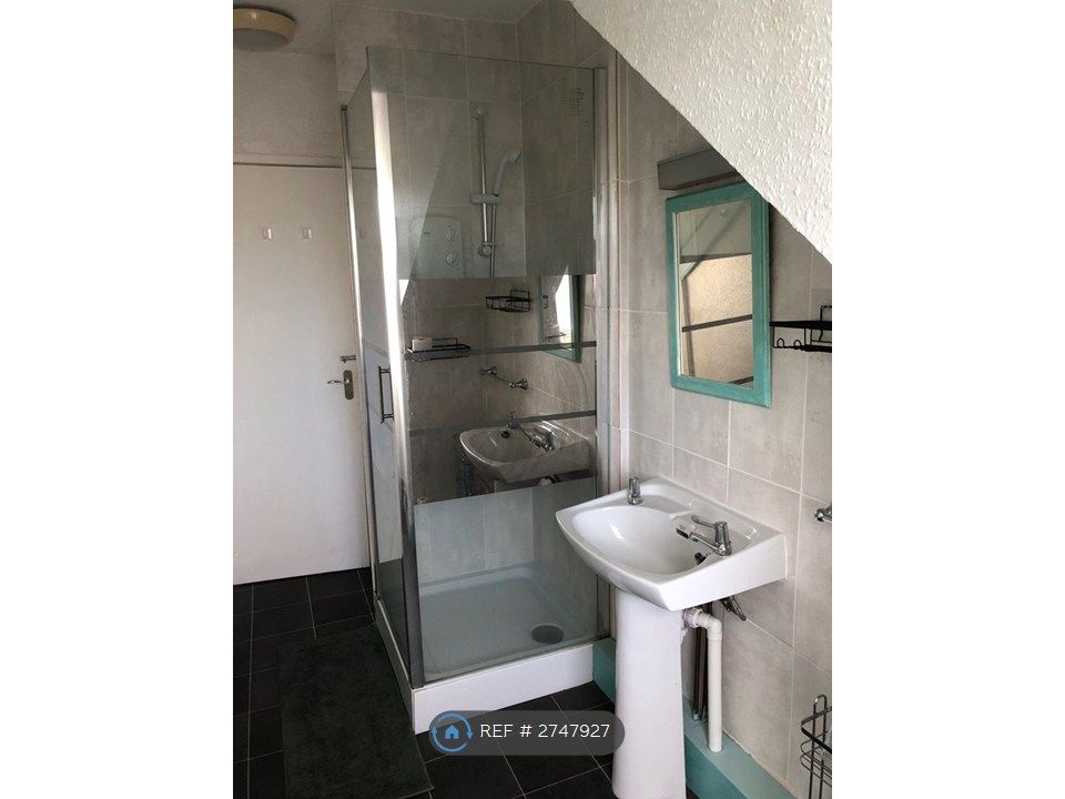 Property photo 3 of 5 Shower Room