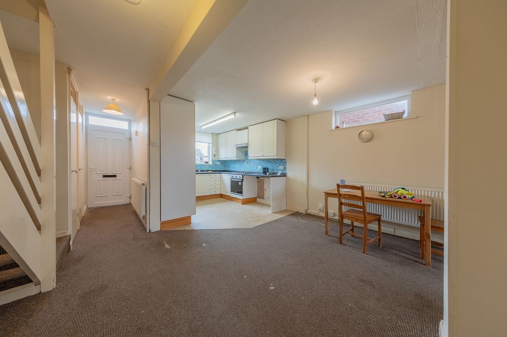 Property photo 3 of 23