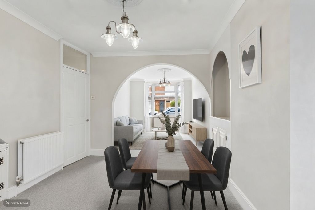 Property photo 2 of 14 Dining Room To Lounge