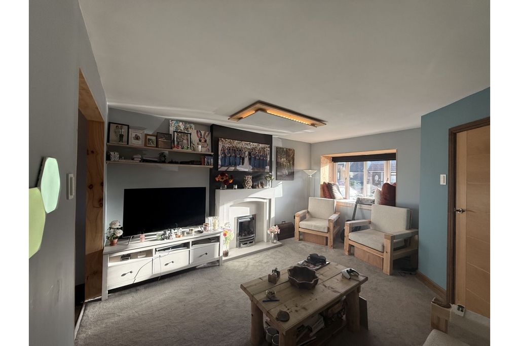 Property photo 2 of 14 Living Room