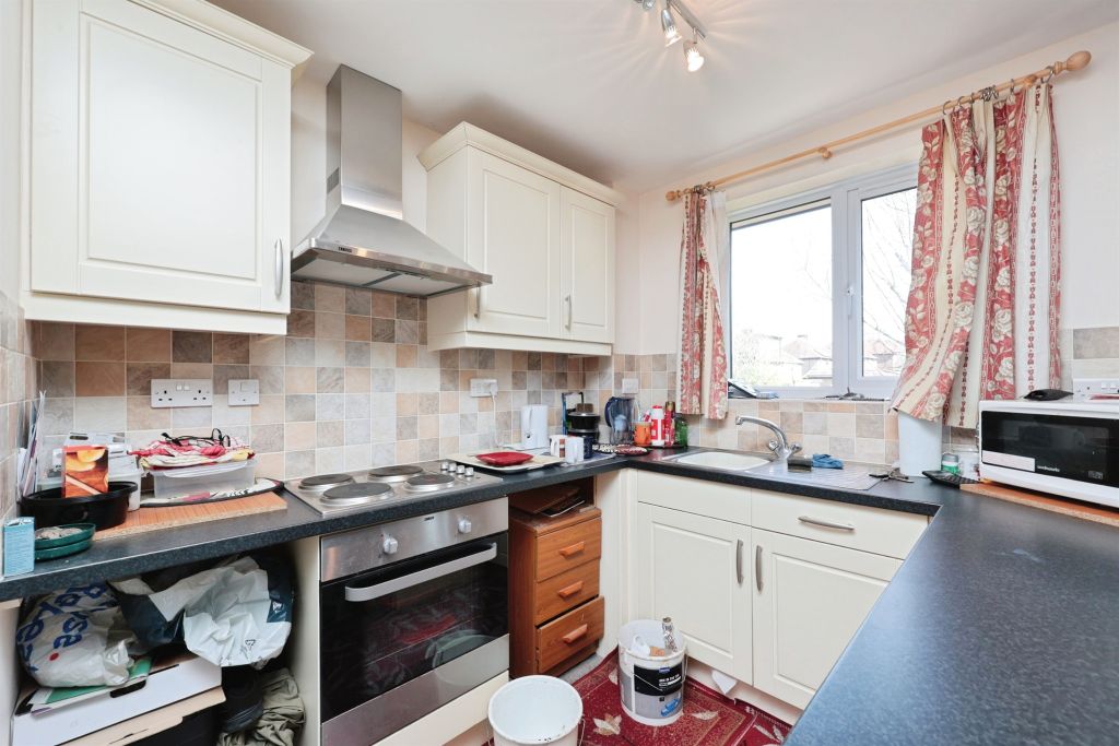 Property photo 2 of 11
