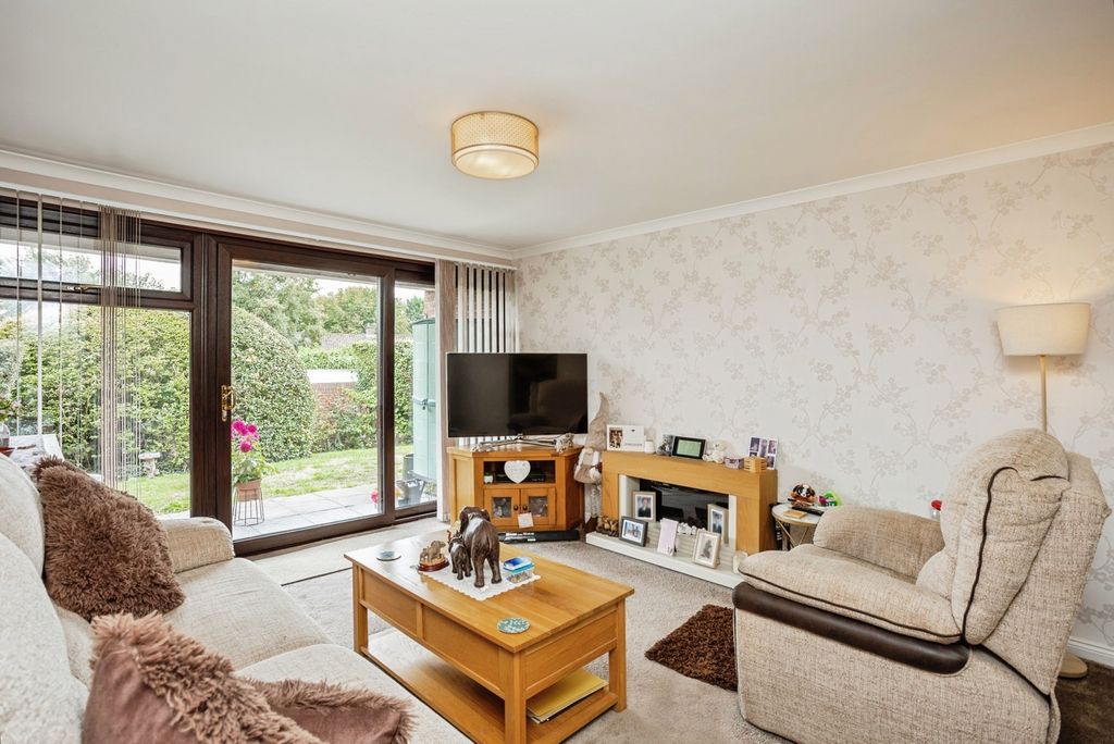 Property photo 2 of 12 Pbox-Img.Jpg