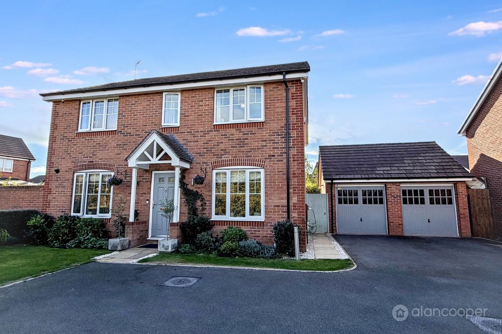 Property photo 1 of 41 5587493