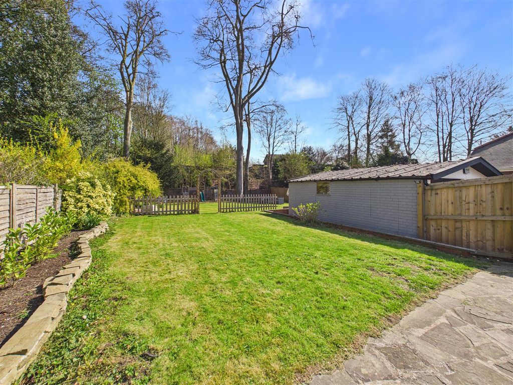 Property photo 3 of 20 Outside