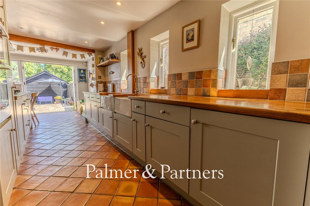 Property photo 3 of 30 Picture No. 06