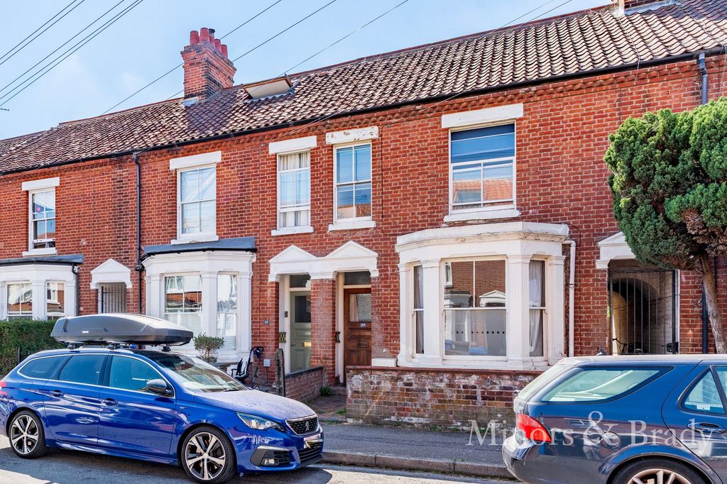 Property photo 1 of 14