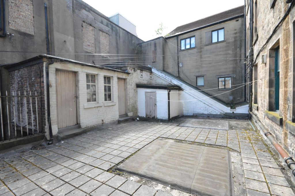 Additional image 4 of 2 bed flat for saleVicar Street, Falkirk FK1