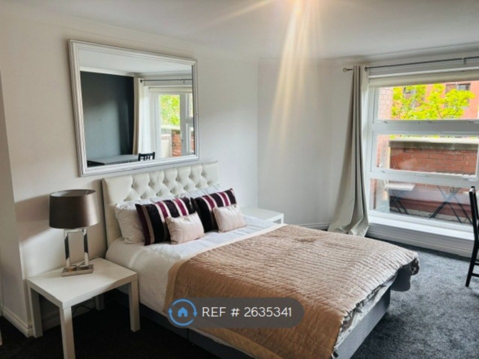 Property photo 3 of 11 Bedroom 3