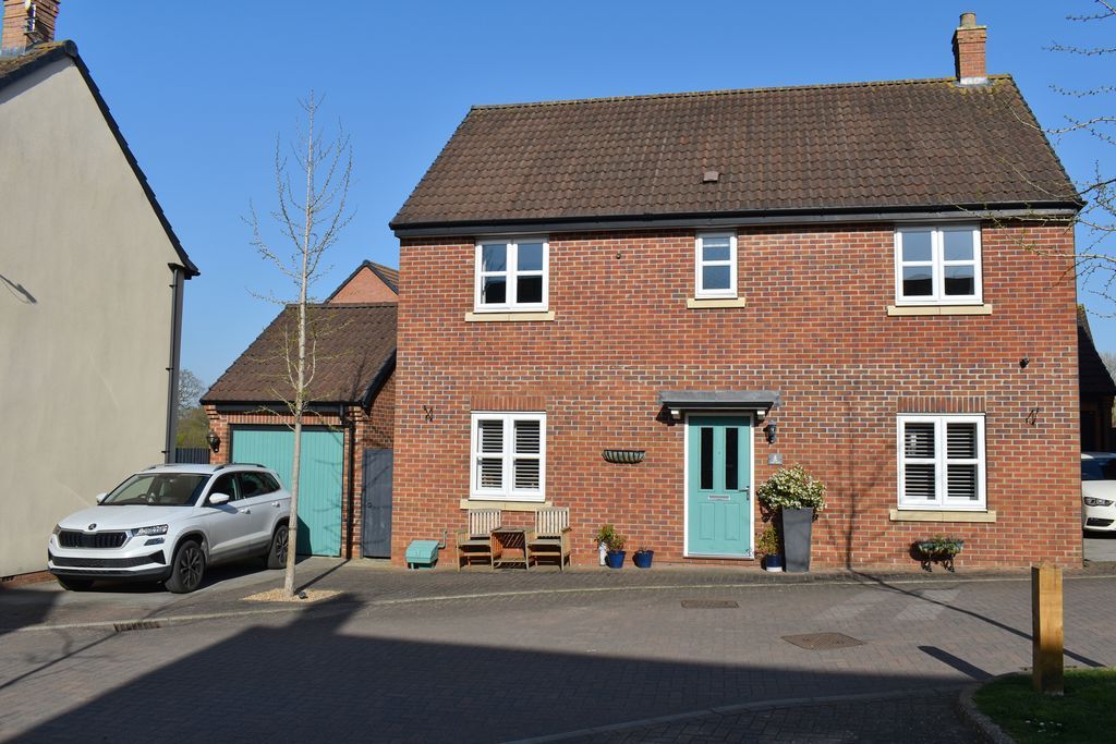 Property photo 1 of 17 Photo 1