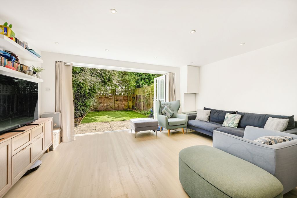 Property photo 2 of 13 Reception