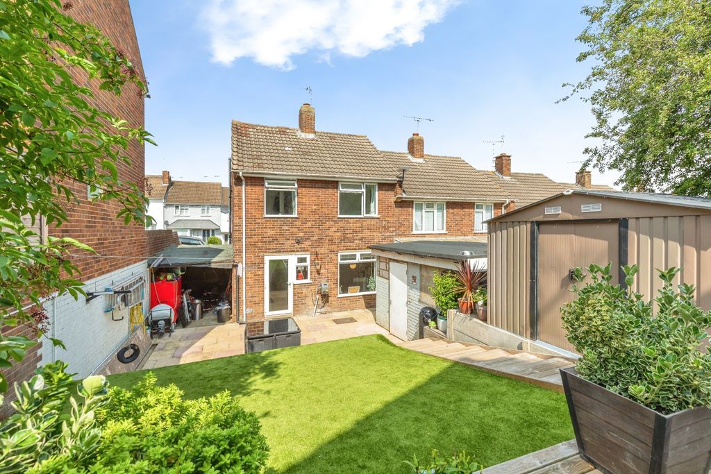 Property photo 1 of 16