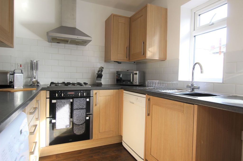 Property photo 3 of 5 Photo 2