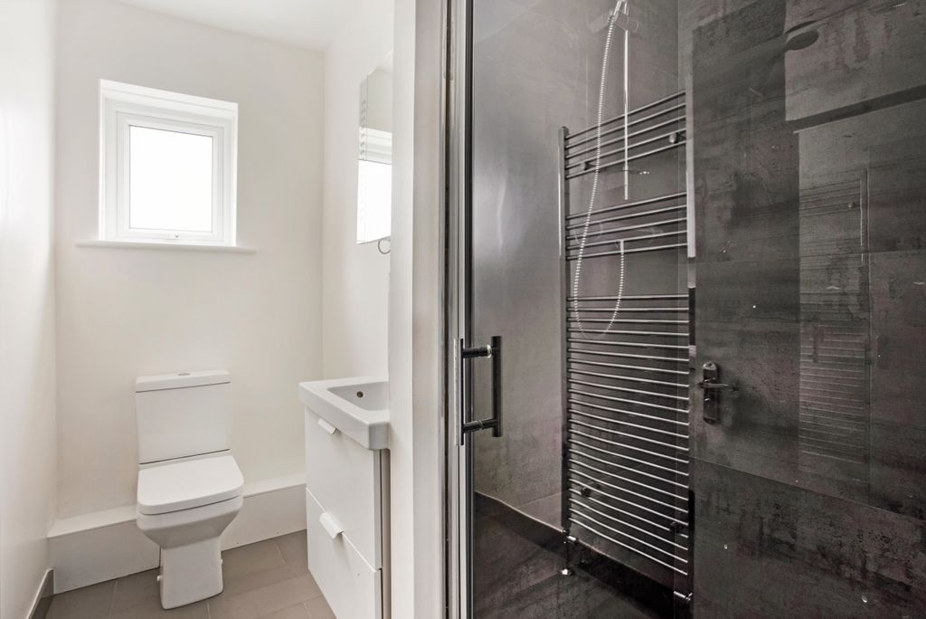 Property photo 3 of 7 Flat 3 270933 (18)