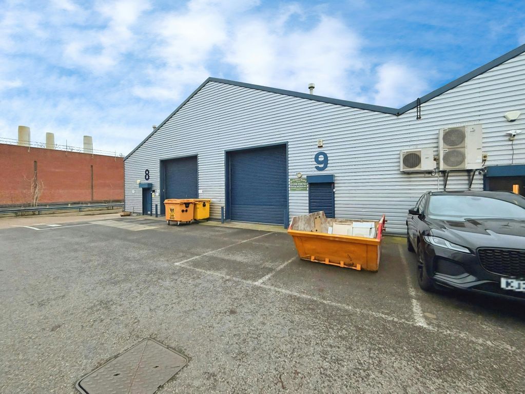 Property photo 2 of 6 8d5F982E-7579650Ef70B6462A7B0Fd6A1E59-Img20251209Wa0053.Jpg