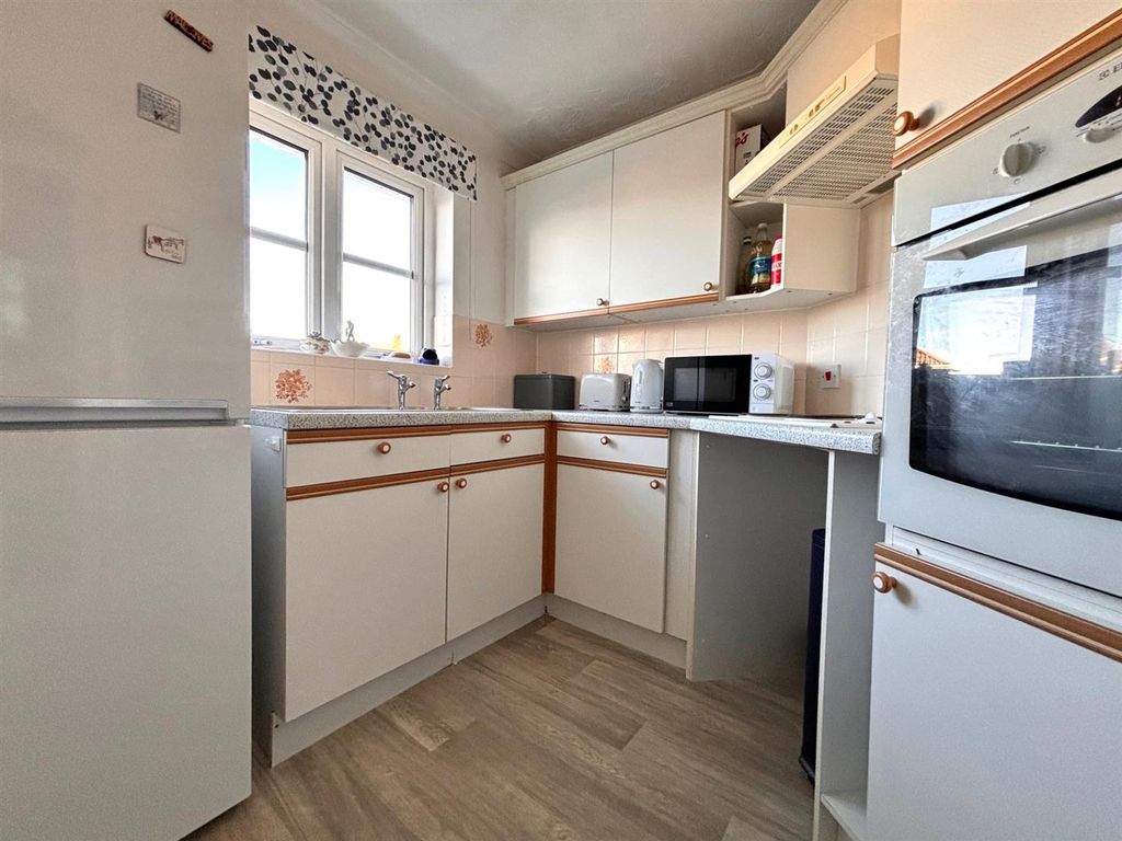 Property photo 2 of 9 4295 Kitchen.Jpeg