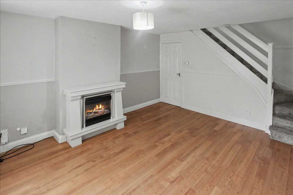 Property photo 2 of 14 Lounge