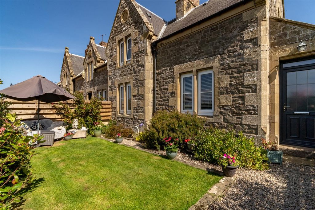 Property photo 1 of 27 Hollybank-04.Jpg