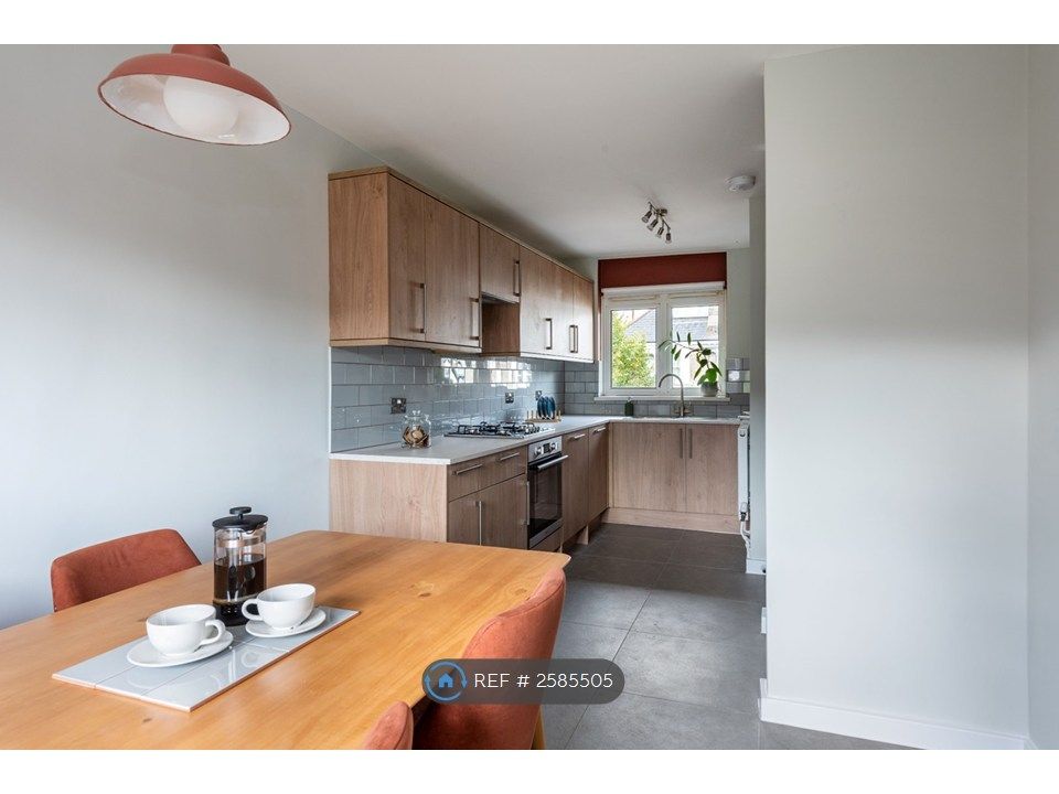 Property photo 3 of 17 Kitchen Diner