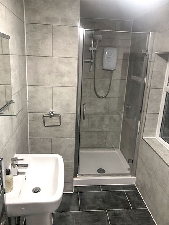 Property photo 2 of 3