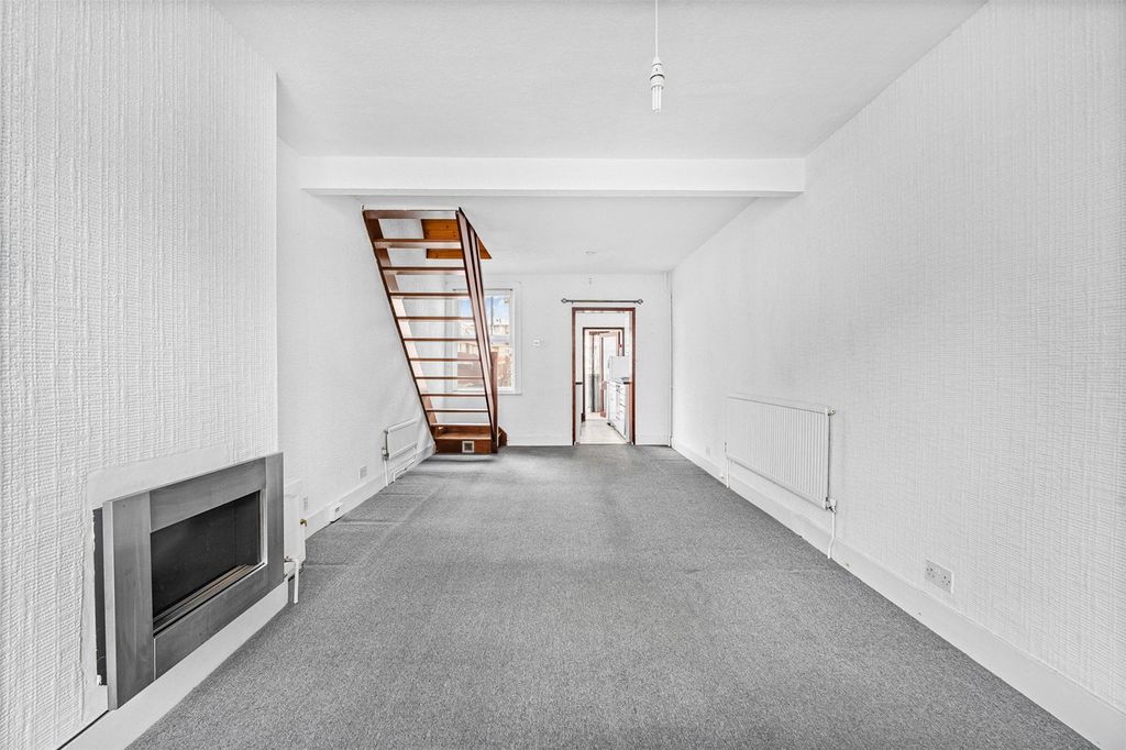 Property photo 2 of 11 Picture No. 07