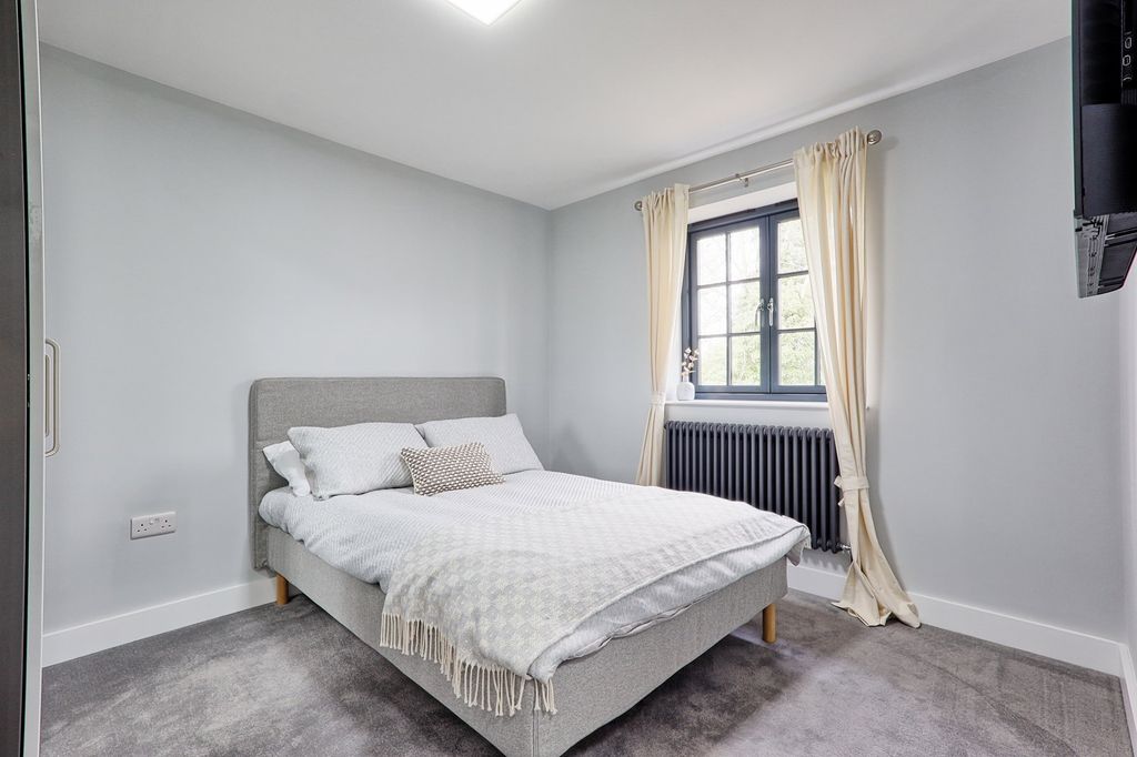 Additional image 7 of 1 bed flat for saleCoxs Yard, Braintree CM7
