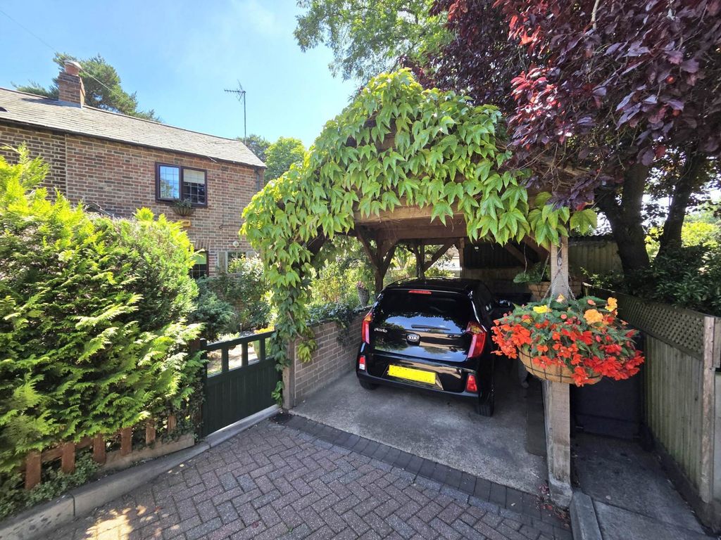 Property photo 1 of 27