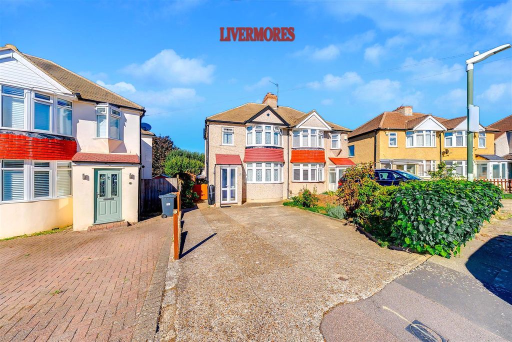 Property photo 1 of 27 A7S08572Hdrd.Jpg