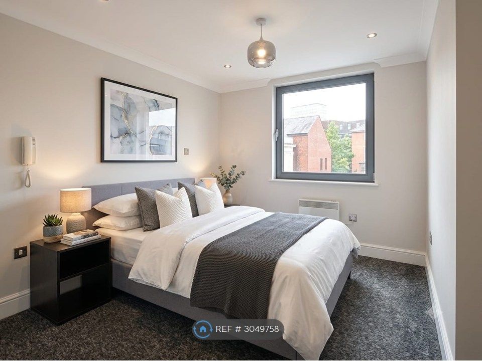 Property photo 1 of 15 Bedroom