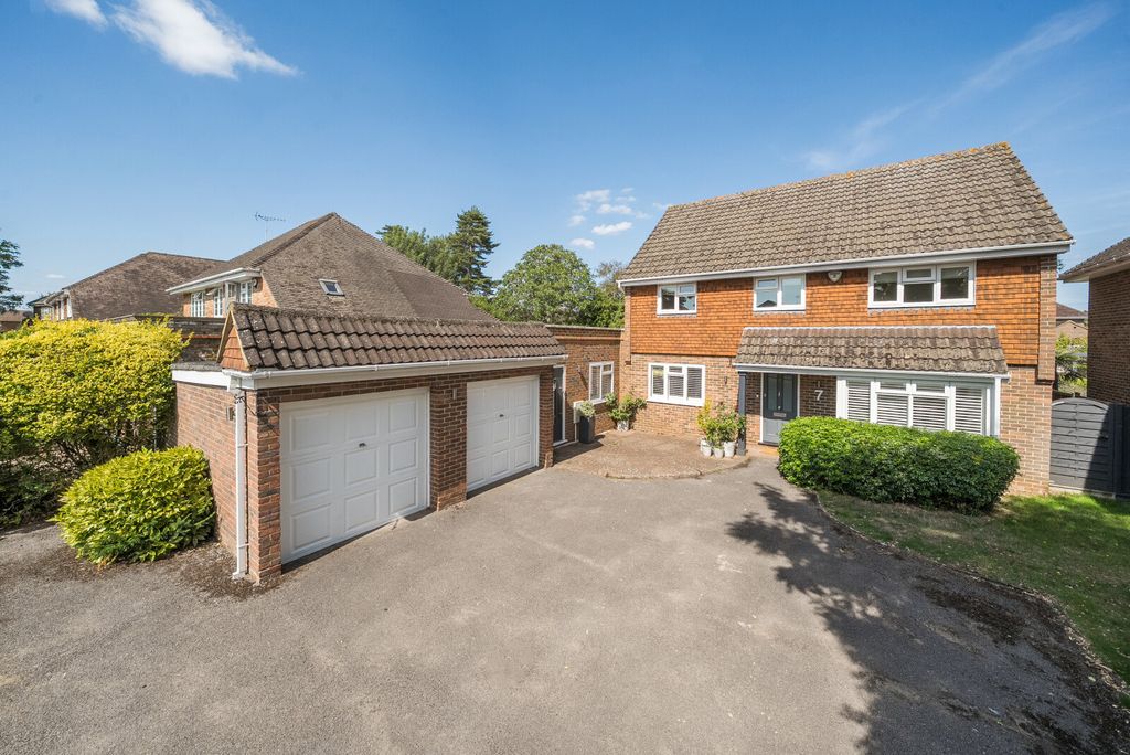 Property photo 1 of 22 1339855-3-689608A...