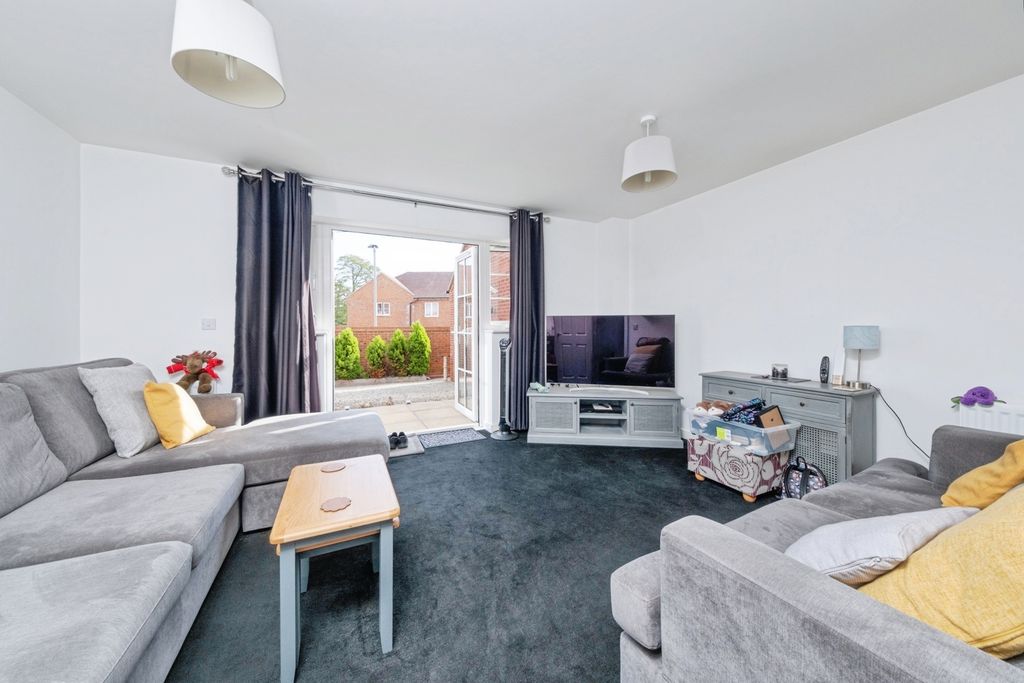 Property photo 2 of 13 Pbox-Img.Jpg