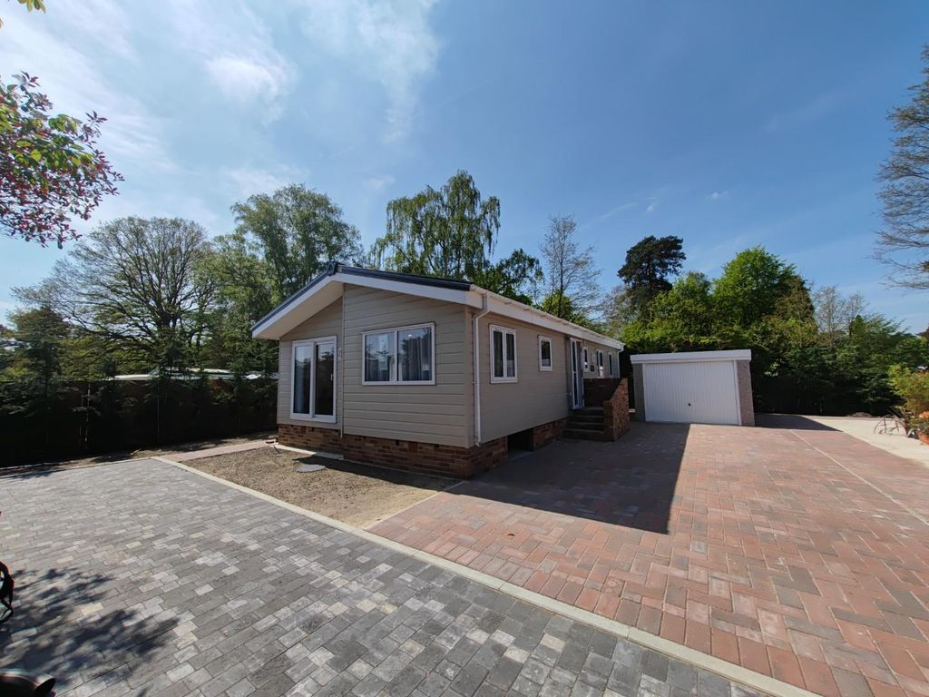 Property photo 1 of 16 44444.Jpg