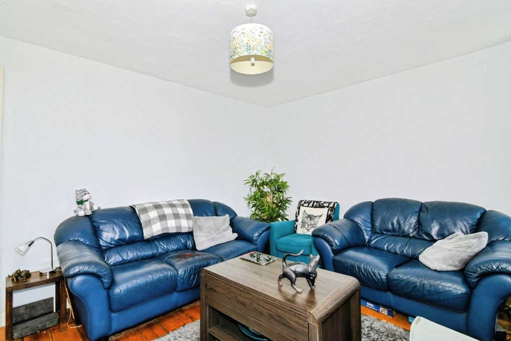 Property photo 2 of 18 Image 1