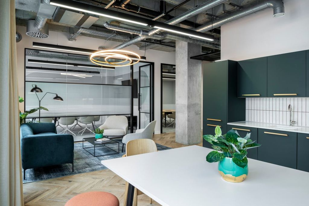 Property photo 2 of 17 Bloc 12 Forbury Office Curator Small5.Jpg
