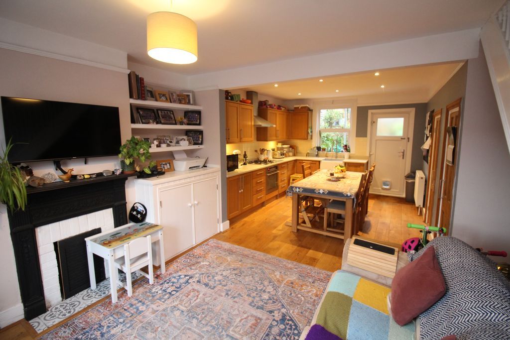 Property photo 2 of 11 Photo 12