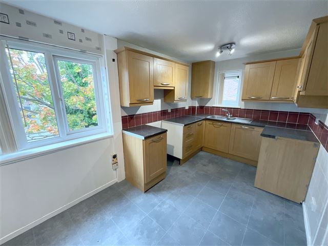 Property photo 3 of 17 Kitchen/Diner