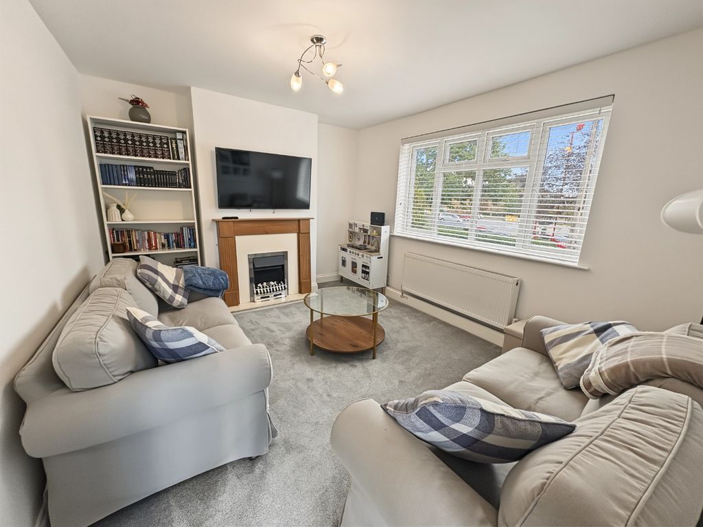 Property photo 3 of 24 56819311
