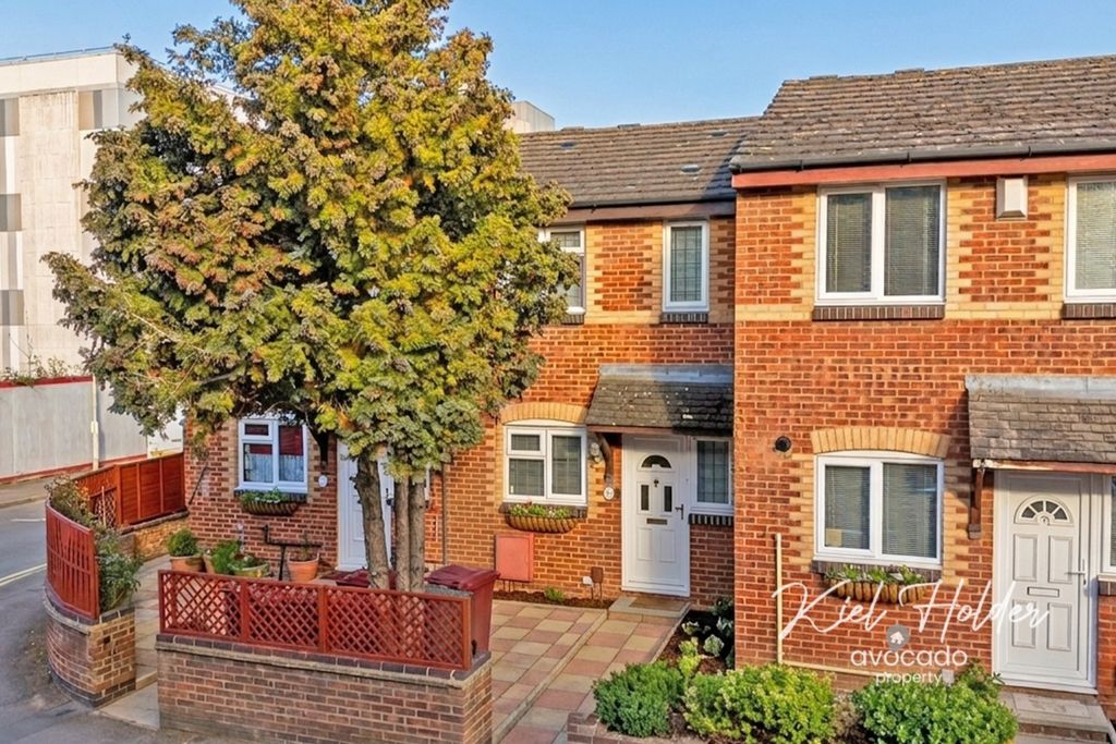 Property photo 1 of 16 4477670