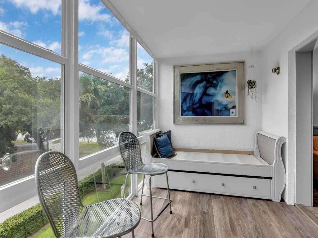 Property photo 1 of 31