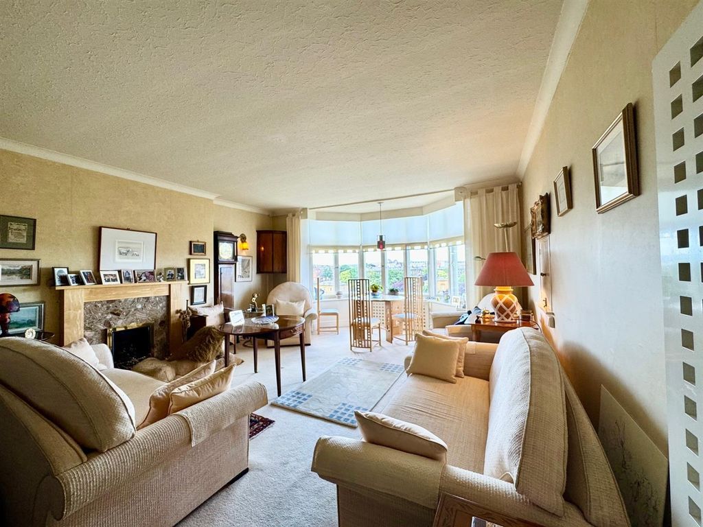 Property photo 3 of 14 Lounge 2.Jpg
