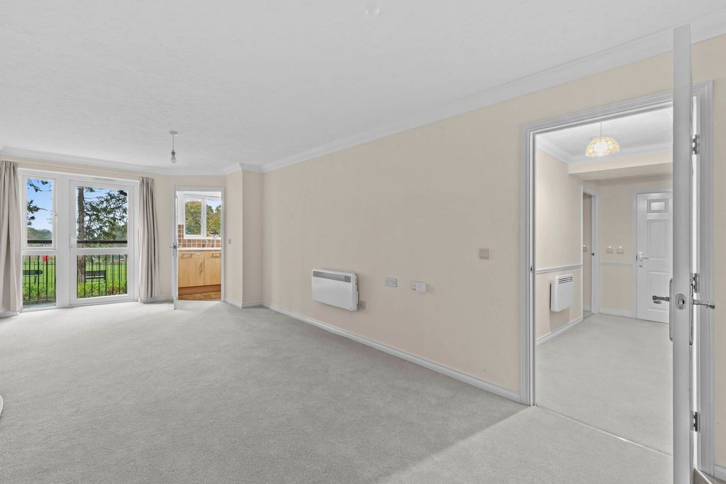 Property photo 3 of 16