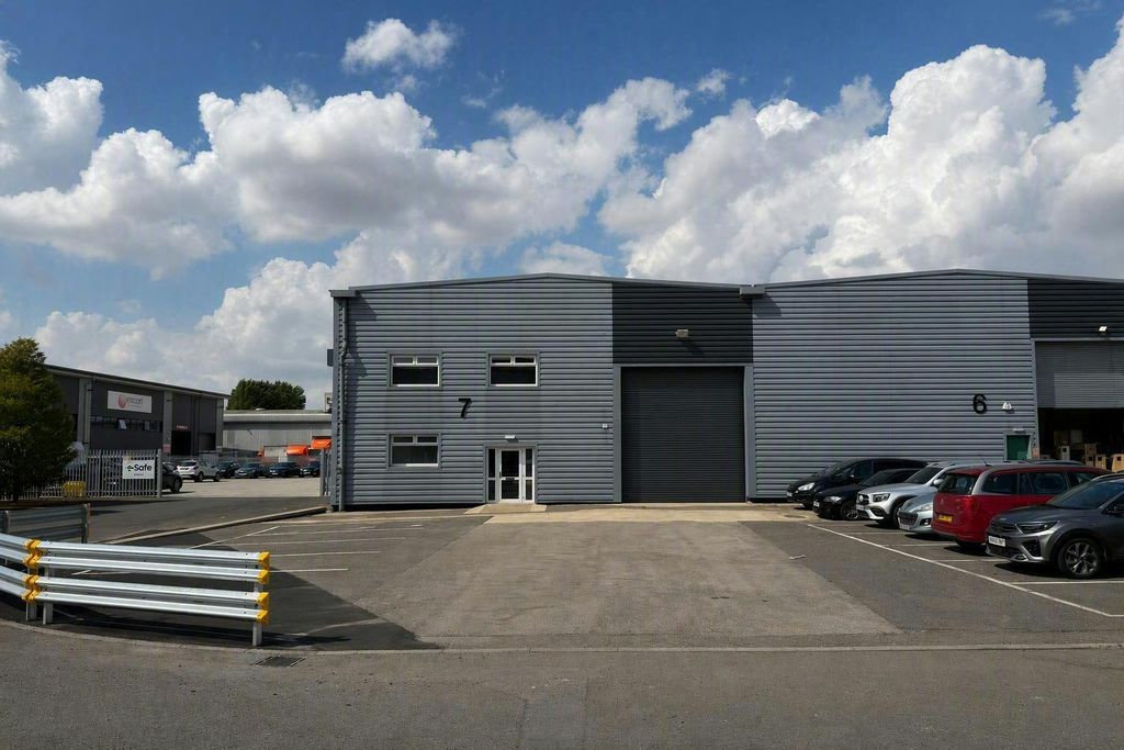 Property photo 1 of 7 External U7 Hw.Png