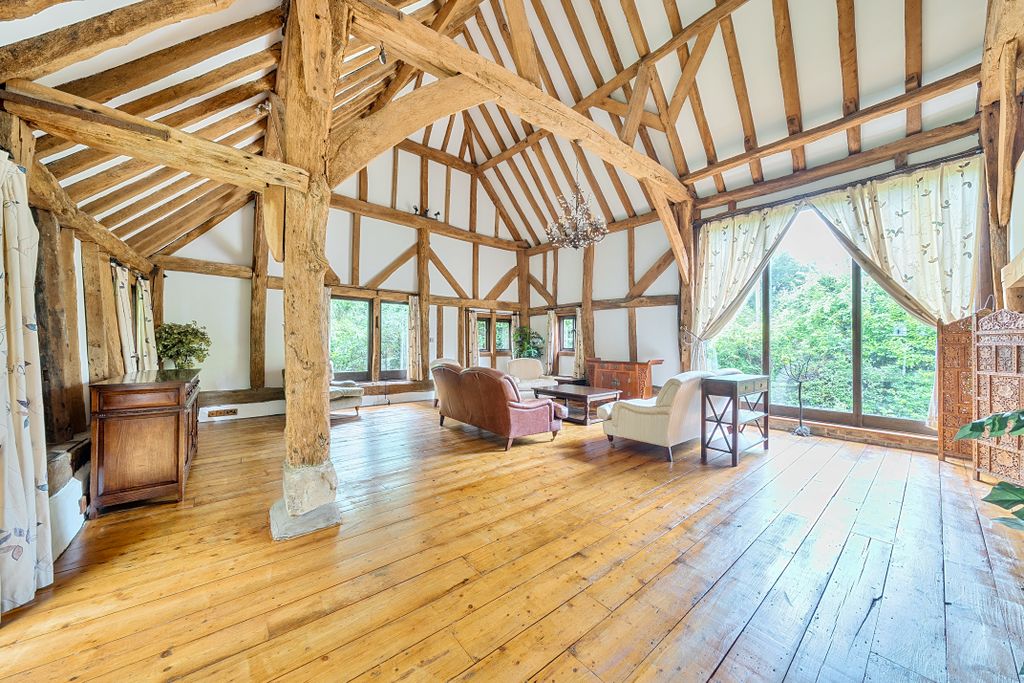 Property photo 3 of 14