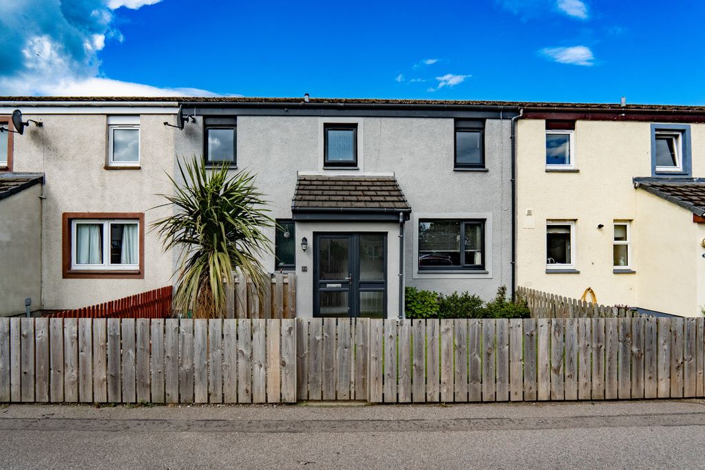 Property photo 1 of 45