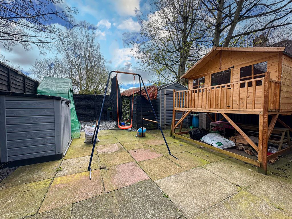 Property photo 3 of 17