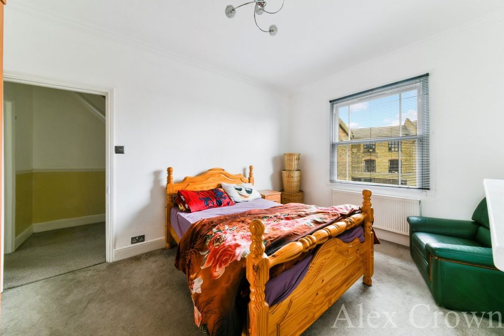 Property photo 2 of 5