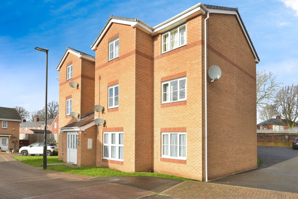 Property photo 1 of 8 Front View