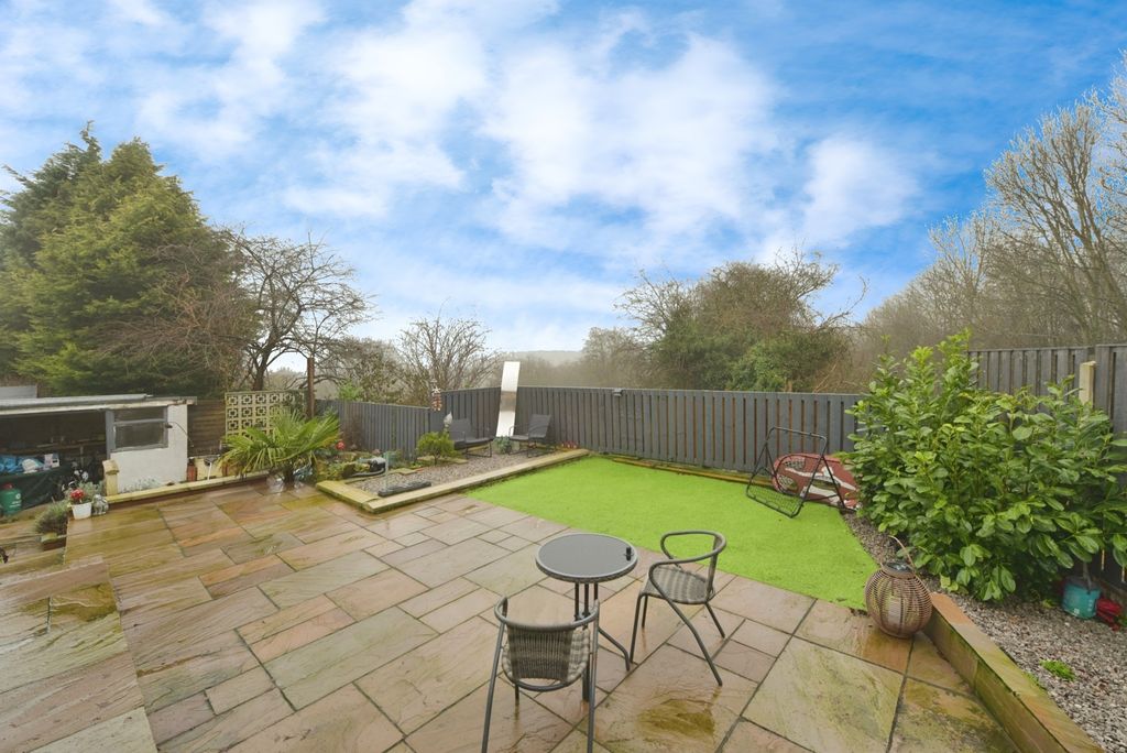 Property photo 3 of 18 Pbox-Img.Jpg