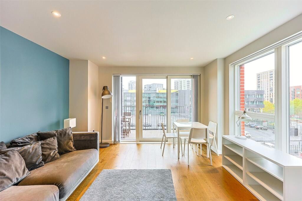 Property photo 2 of 17