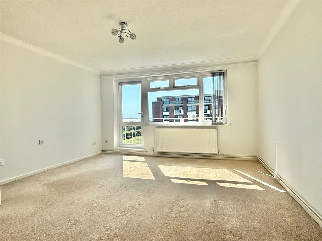 Property photo 3 of 13 Picture No. 04