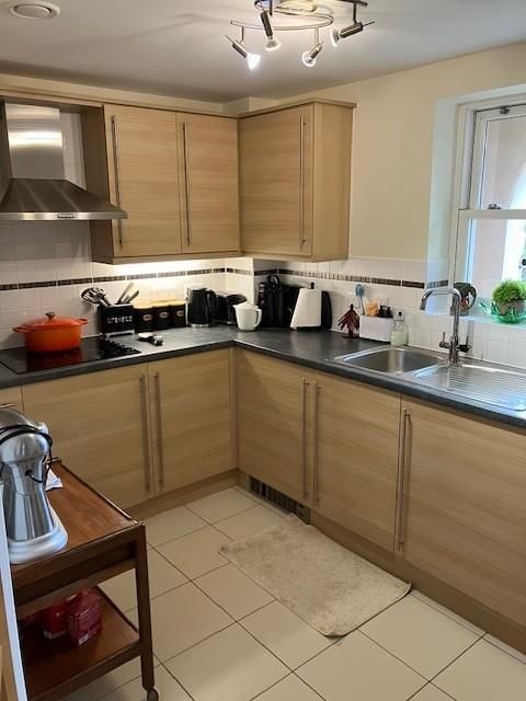 Property photo 3 of 19 Kitchen.Jpg